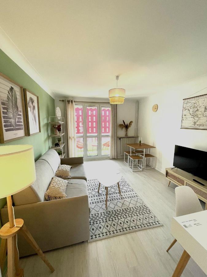 Le Chateaucreux - Cosy & Spa แซงต์-เอเตียน ภายนอก รูปภาพ